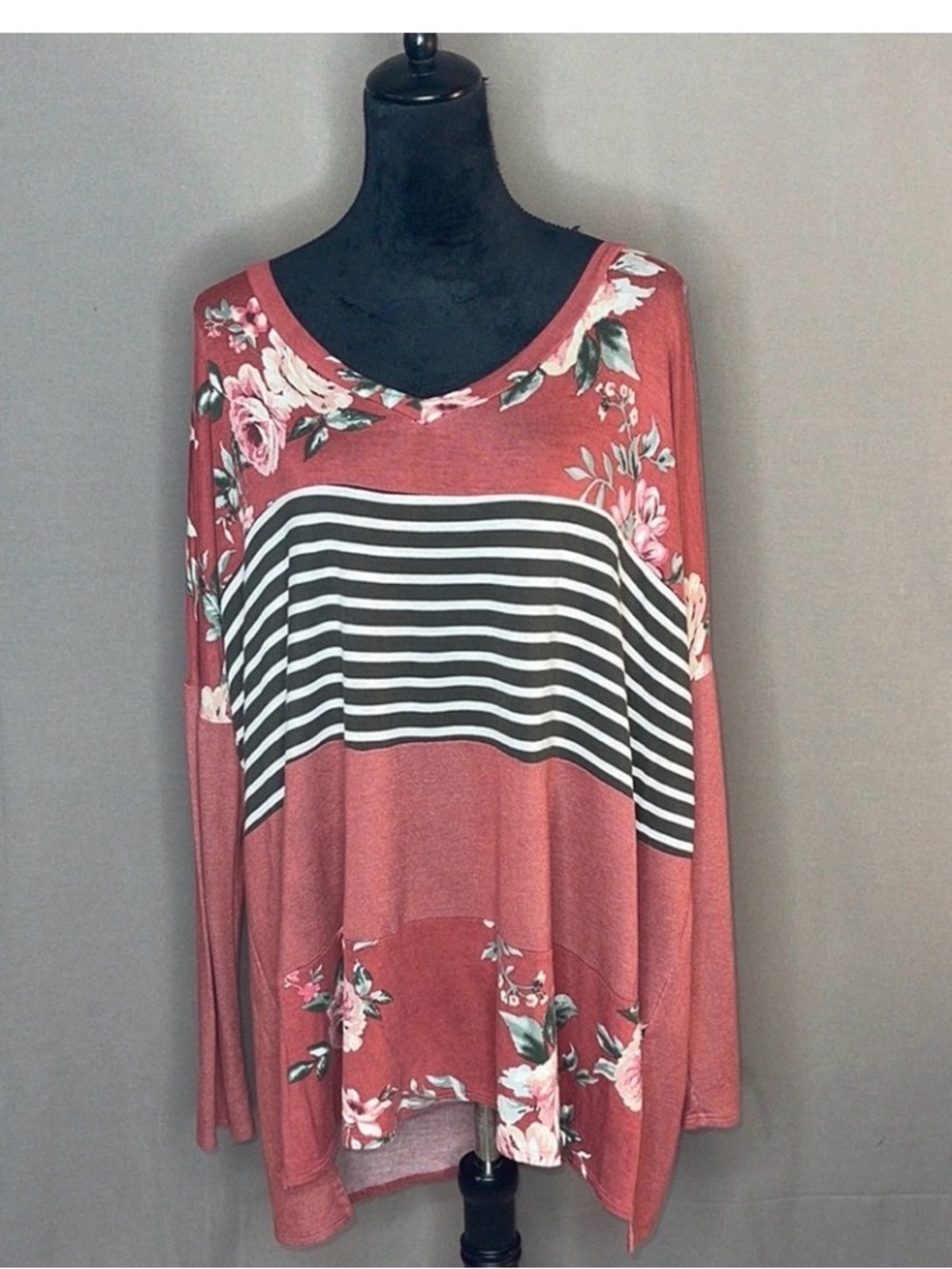 V-neck oversized colorblock top with floral and stripes - 1X